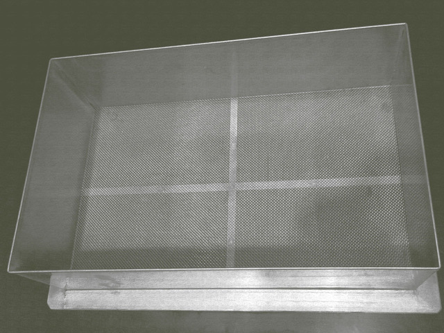 通過気流用の容器